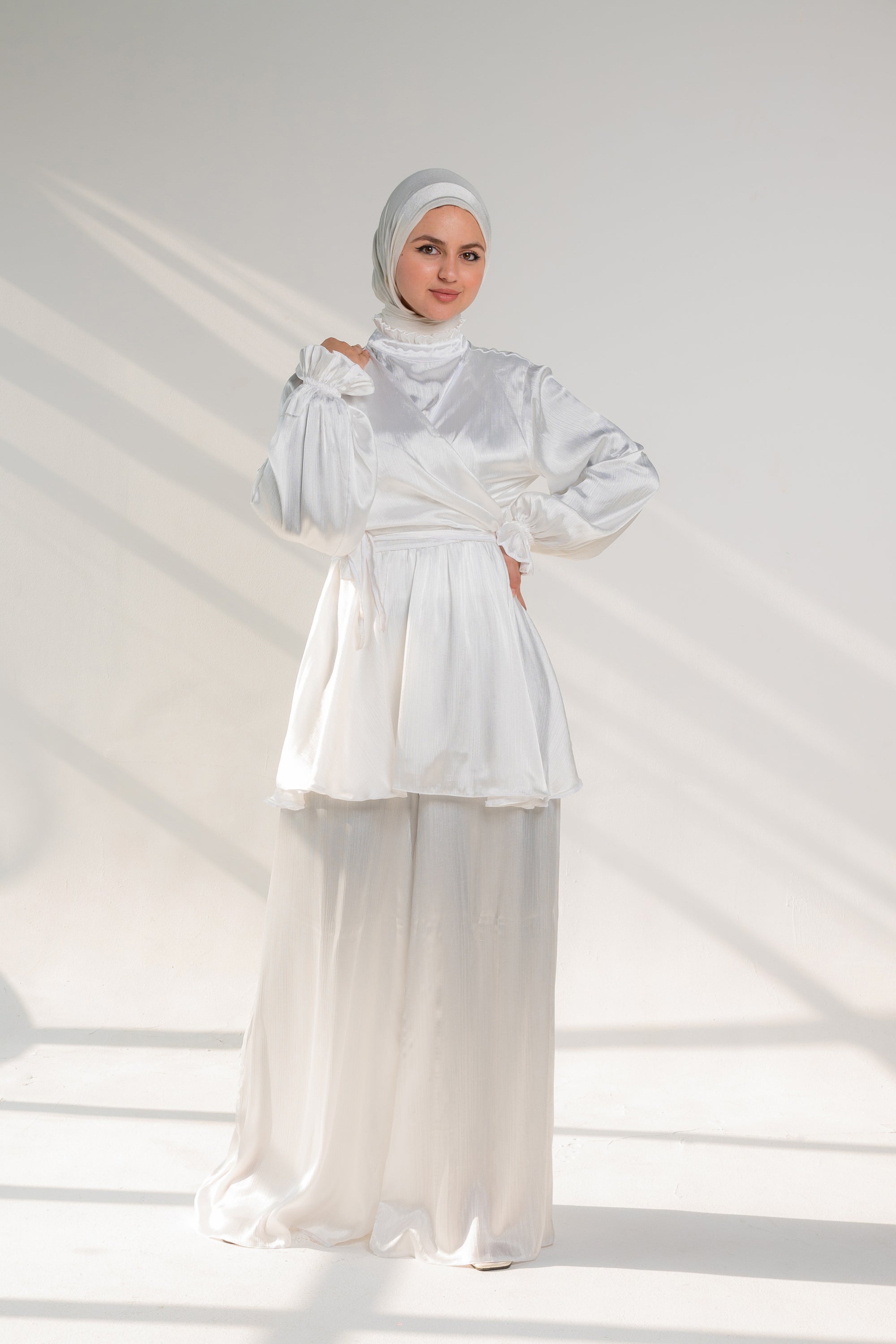 Layaly Swareh Set- White