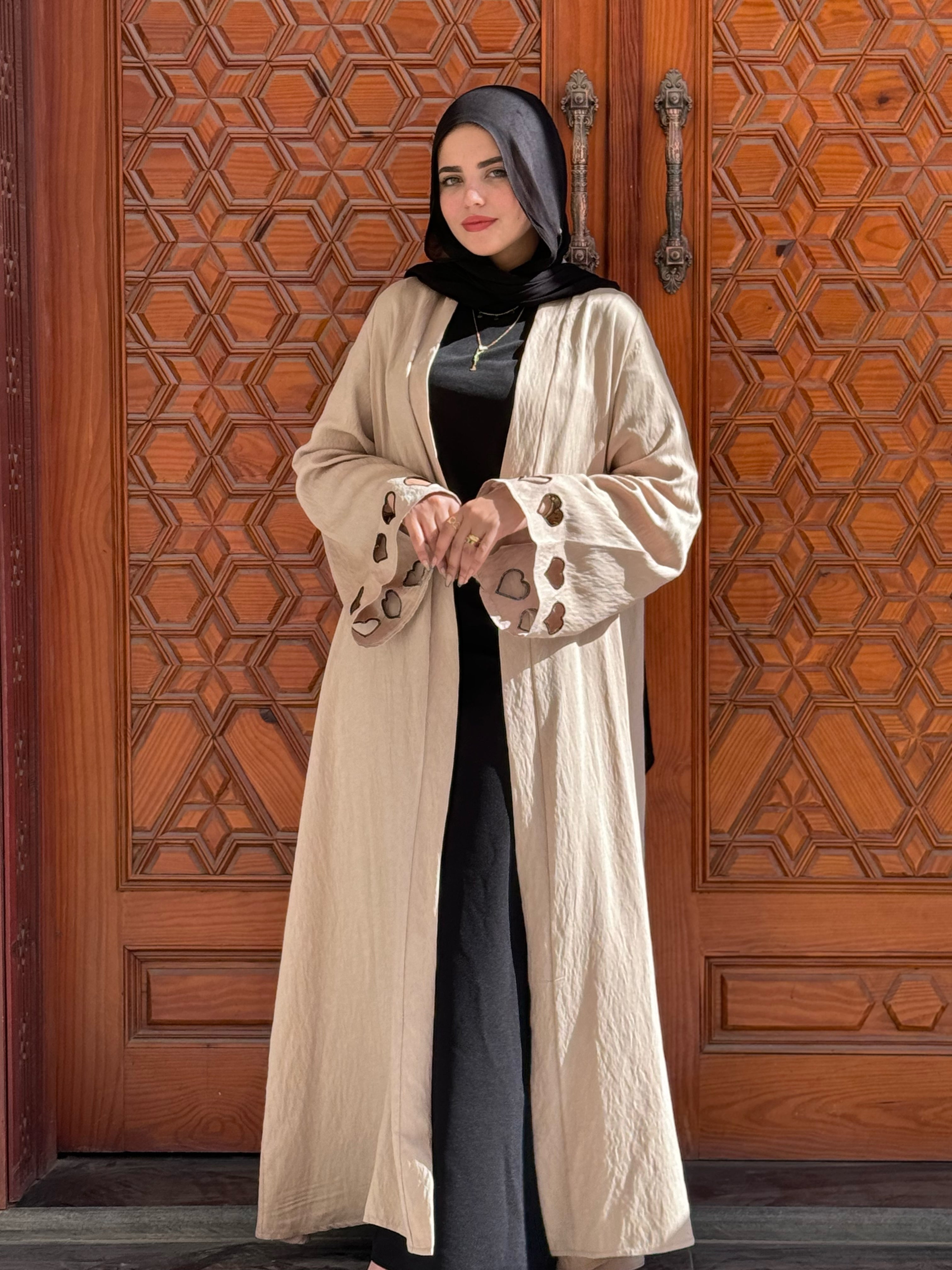 Open abaya - Embroidery Hearts + Scarf - beige