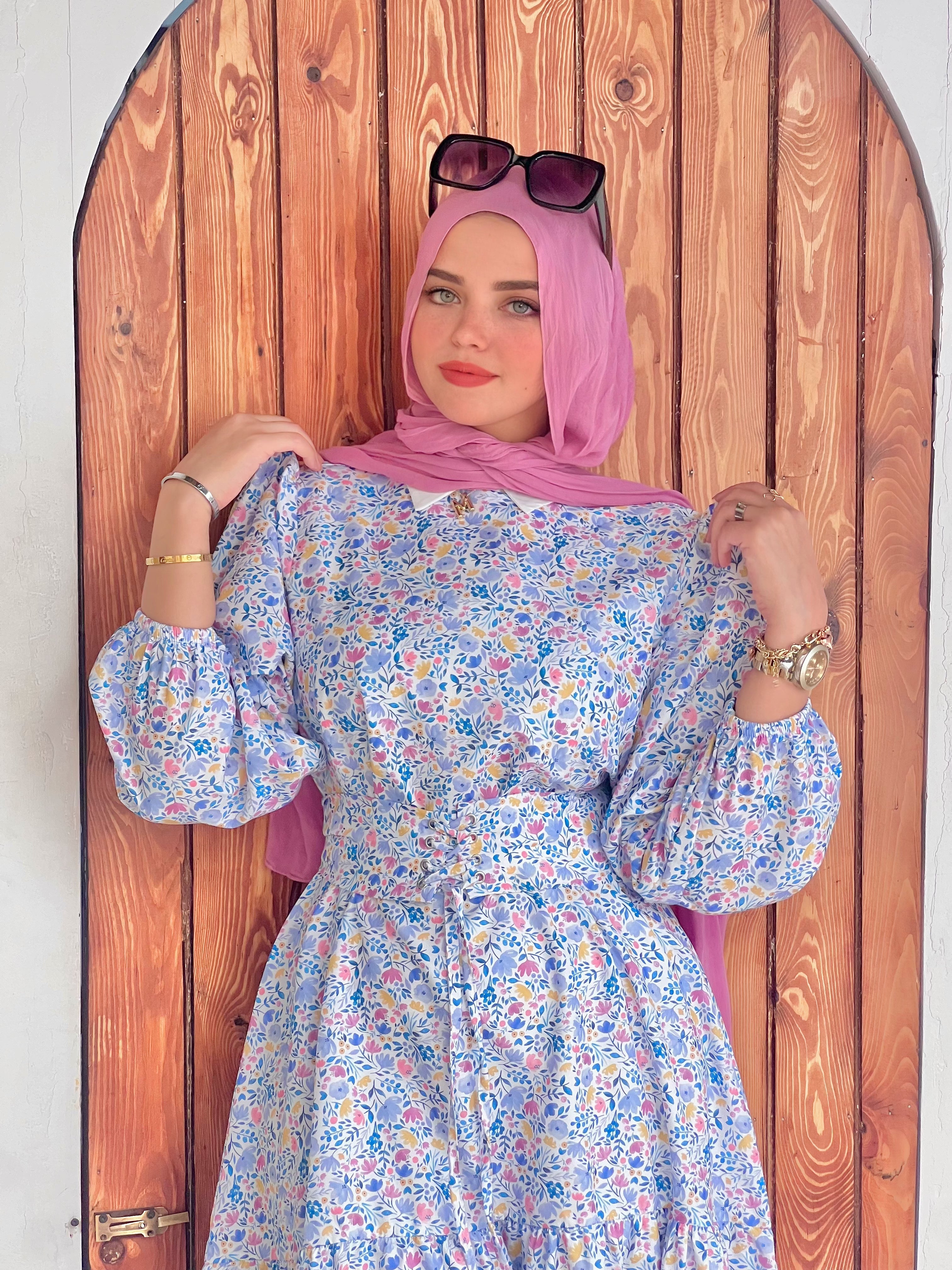 Flory Dress With Belt