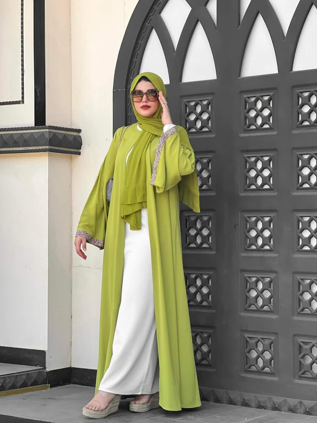 Basic Saudi Abaya   - White