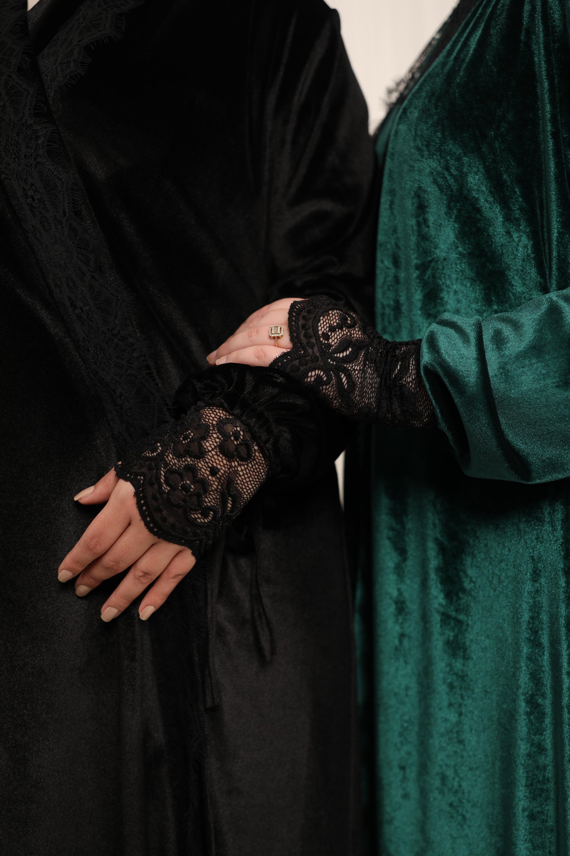 Wrap Katifa dress - black